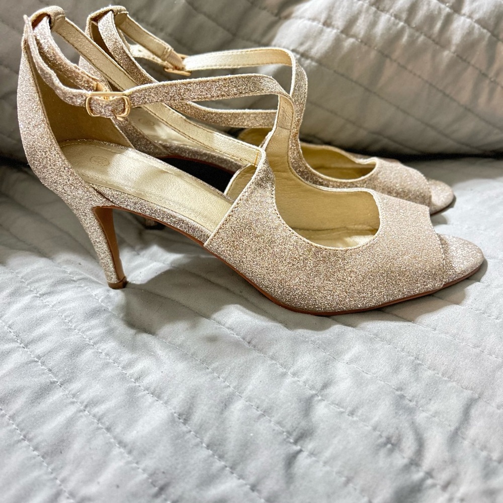 Gold Sparkly Heels with Cross-Strap Design